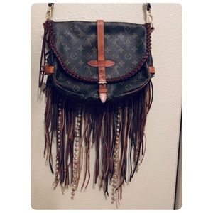 Authentic Louis Vuitton crossbody